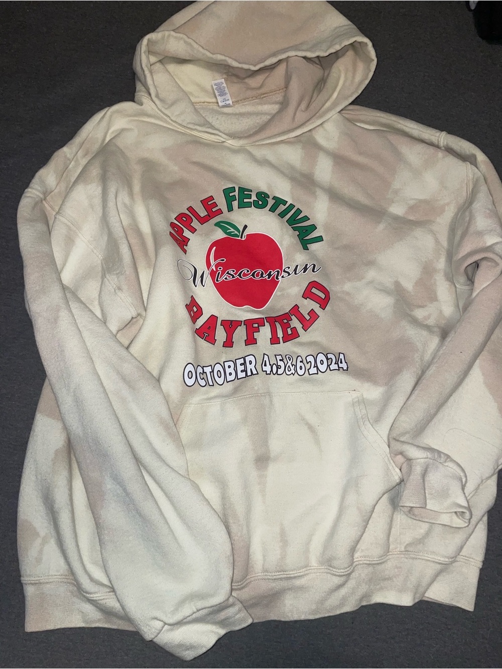 Apple Festival Bayfield Wisconsin Cream bleach dyed Hoodie size xl